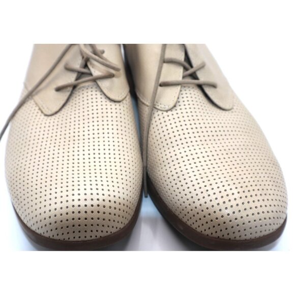 Dansko Womens Beige Perforated Leather Lace-Up Oxford Shoes Size 9 Stylish Chic - Picture 6 of 9
